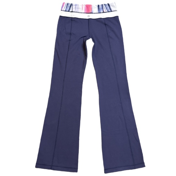 LULULEMON women's mid rise flare navy/multi reversible flare pants, 4. - Picture 5 of 8
